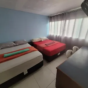 Casa Cmc011 Simples E Objetiva Com Estacionamento Brasília